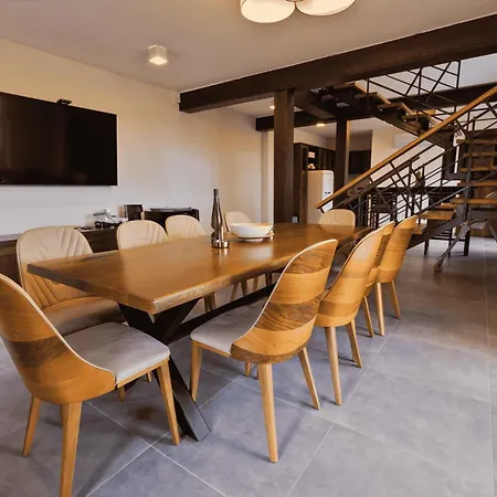 Vikendica Aleksandrovic Meterize Topola